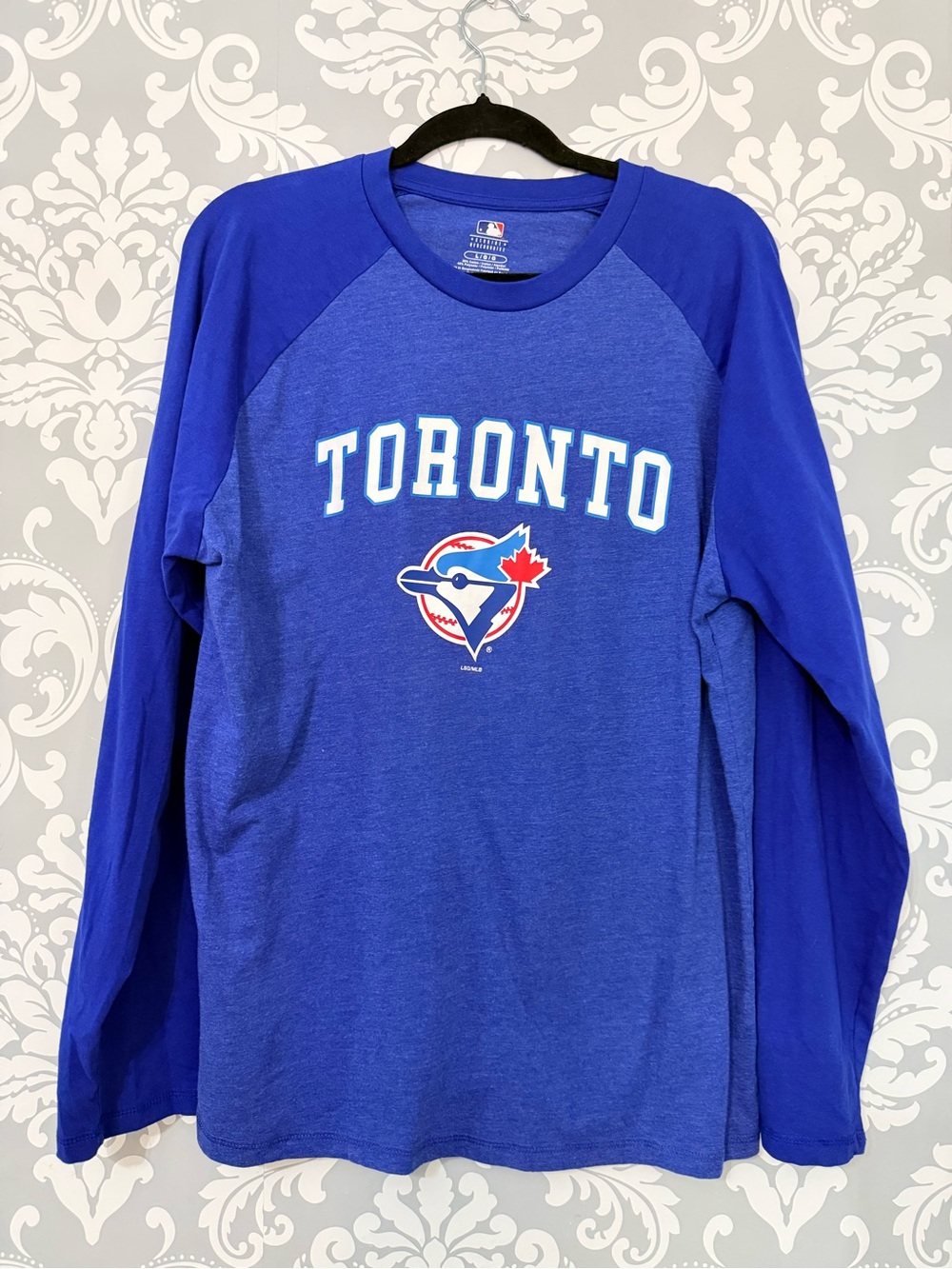 💫4/$25 • MLB Toronto Blue Jays Blue Raglan Long Sleeve Shirt